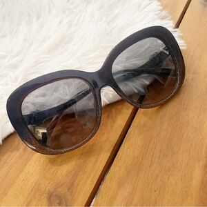 Coach Women's Black and Brown Gradient Sunglasses